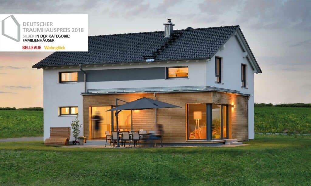 Unser Musterhaus Balance erhielt beim Deutschen Traumhauspreis 2021 eine Silber-Auszeichnung in der Kategorie “Smart Home”. Im Musterhaus kommt die WEISS Home Solution mit dem drahtlosen und modular erweiterbaren System “Homee” zum Einsatz.